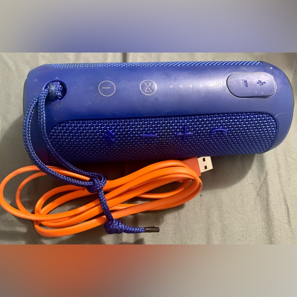 JBL Flip 4